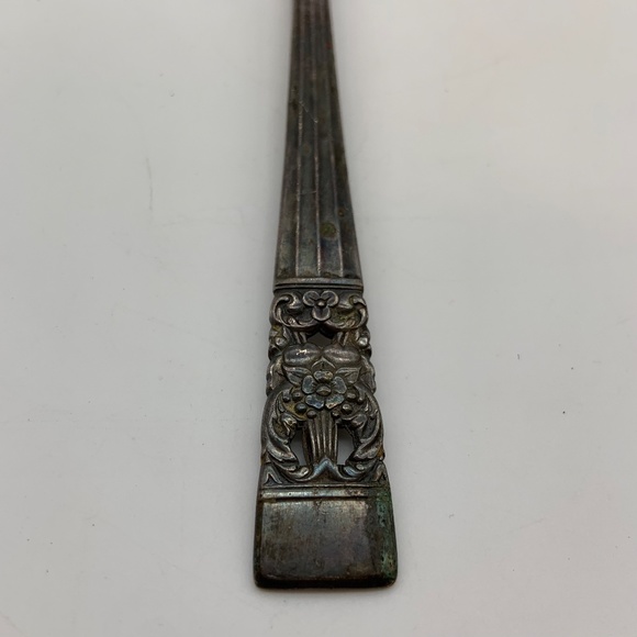 Vintage Community Plate Silver Plated Floral 11" Server - Picture 2 of 10